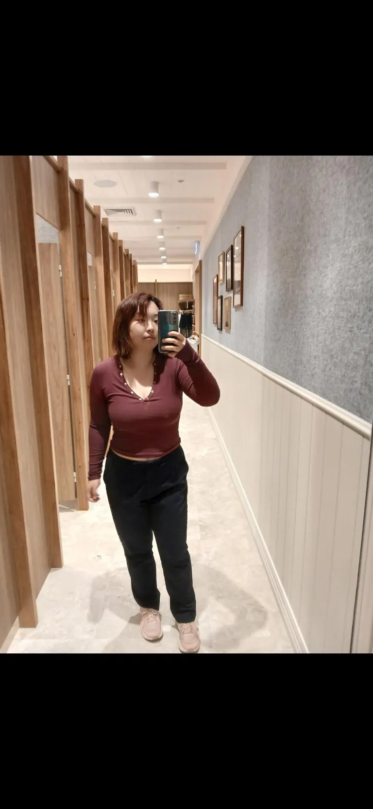 28f- never had a boyfriend, tell me why