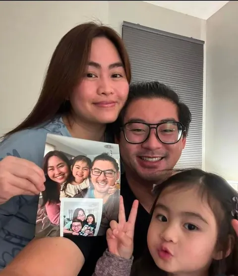 A married couple posed together for a picture every year since they first met 12 years ago 