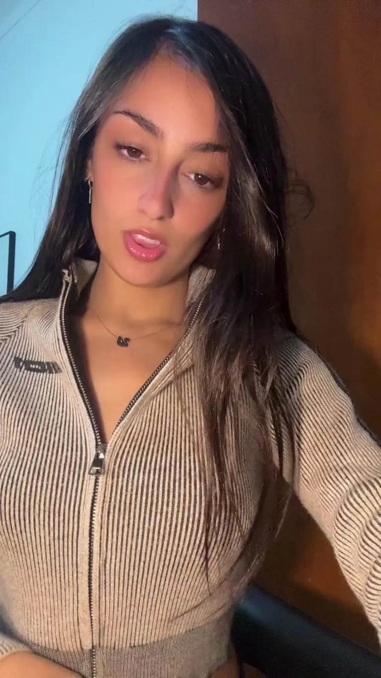 Revealing my beautiful latina tits