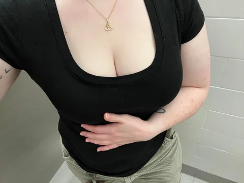 Felt saucy at work today 💕