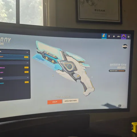 Holy lootbox pull