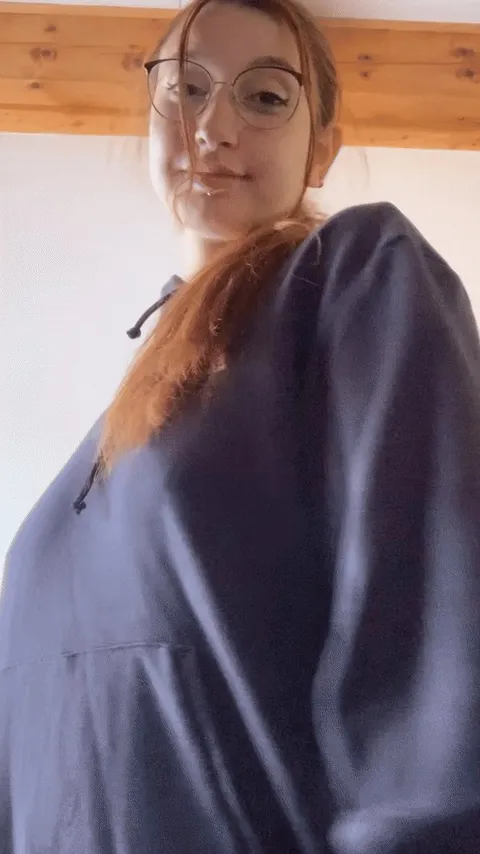 Thick and irresistible, how would you make our first date unforgettable?