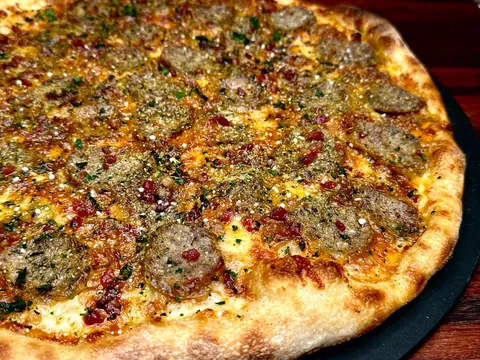 [Homemade] meatball pizza