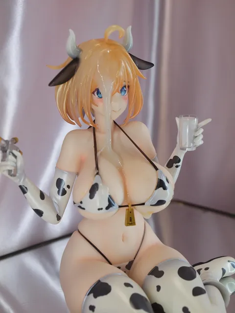 Sophia F. Shirring cow bikini