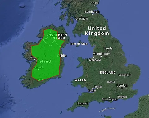 Area of land burnt in Australia compared to the size of Ireland. [OC]