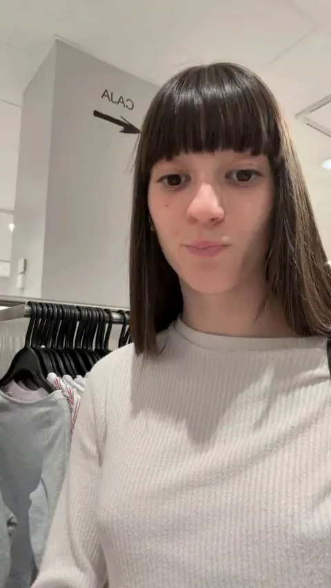 i just love showing off my natural little body