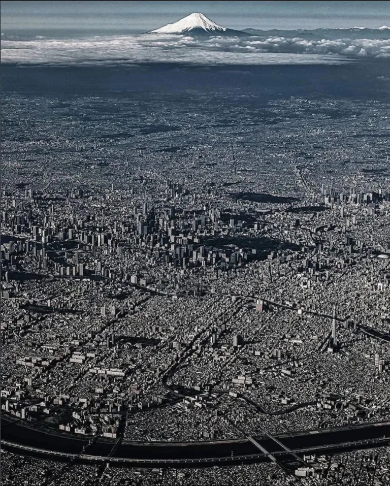 There's cities, there's meteropolis and then there's Tokyo