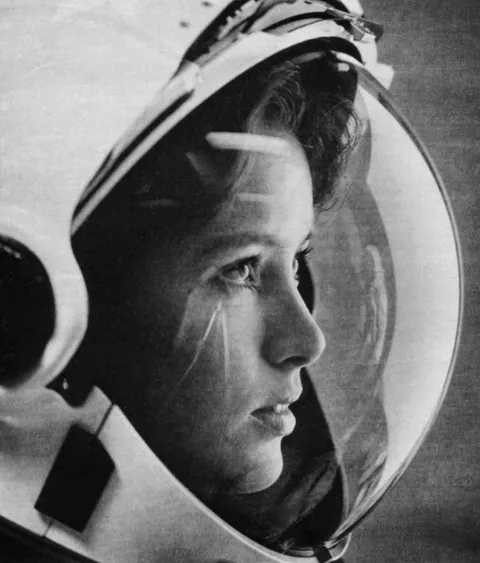 Anna Fisher, an American astronaut, she became the first mother to fly to space ,1984.