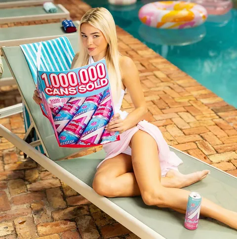 Hey Cuties. Im kinda late today but I dont think you will mind... Going through my massive collection again and deleting as I go on my good Boy Journey. Made it through Day 2 with ease. Why dont you gooners upvote and tell me you favorite one. Its ok if you give a "Ngh" too. Treat to the top comment