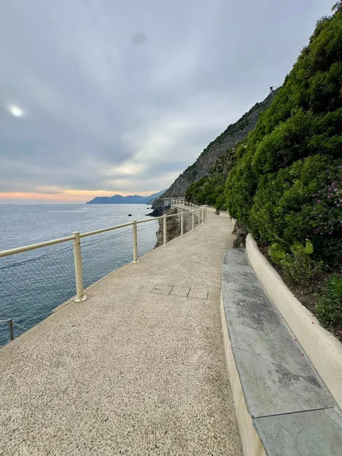 Hiking Cinque Terra Italy, the best longest day!