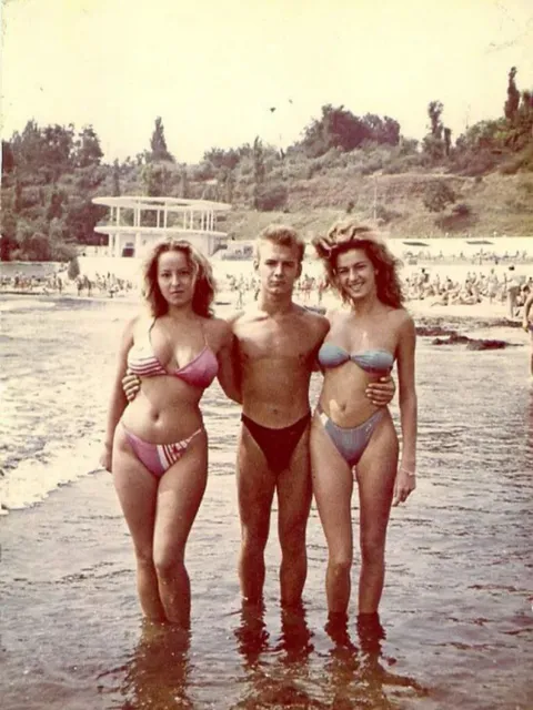 Beachgoers in Odesa. 1989