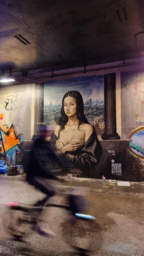 Once again I had to put a Bitcoin QR code on my lastest mural under the Louvre in Paris