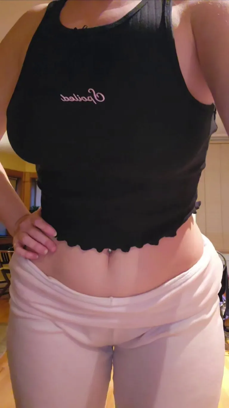 I had to take off my pyjama's anyway, figured you should see 😌