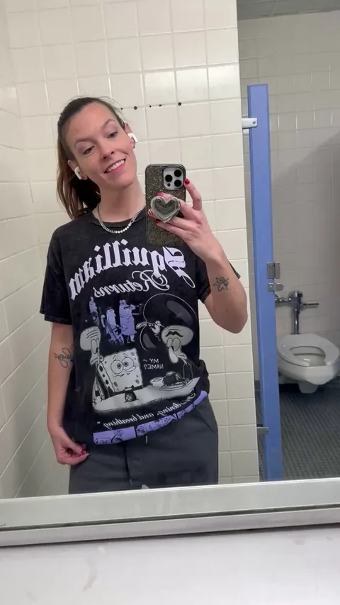 MILF just misbehaving at the gym