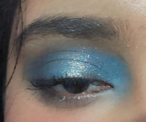 blue eyeshadow is my newest obsession.