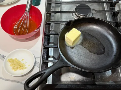 [homemade] boneless wings or saucy nugs or popcorn chicken or something.
