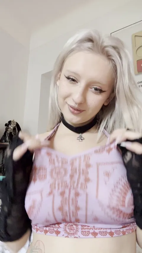 I love revealing my pierced nipples