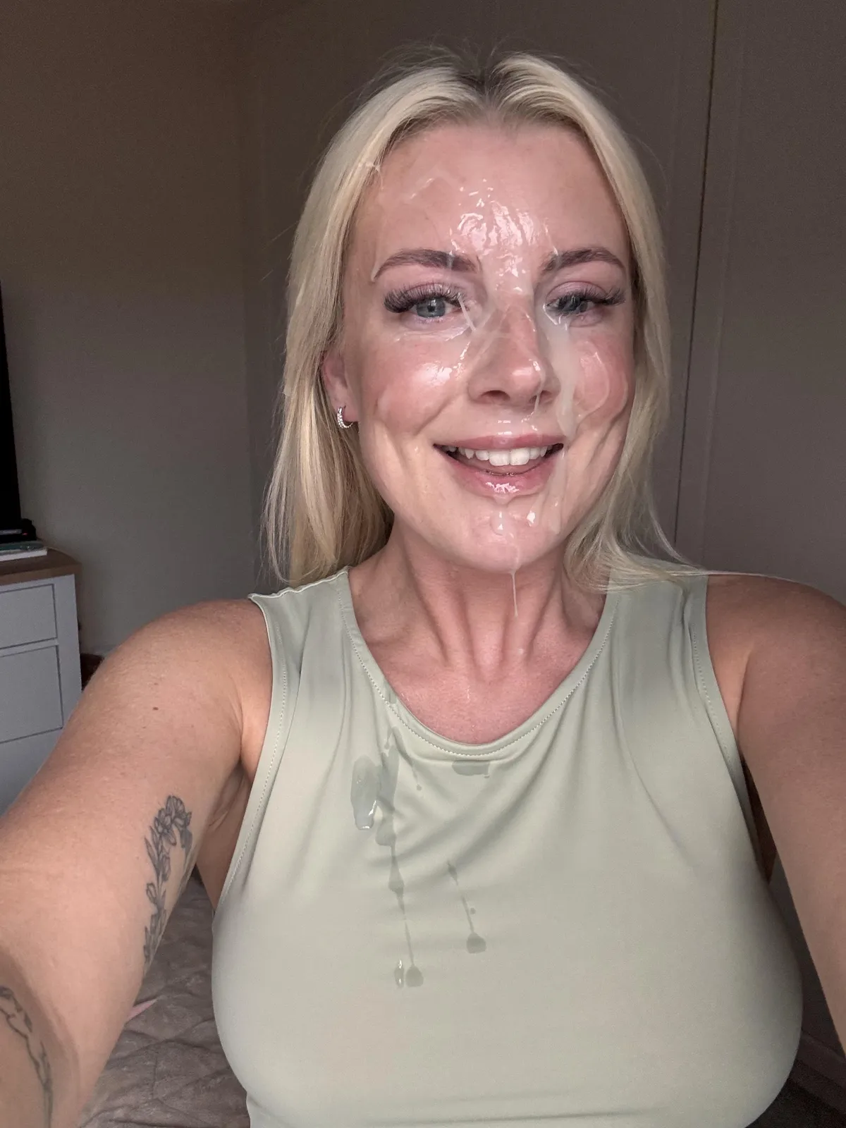 He hadn’t cum for a week so I let him blast my face