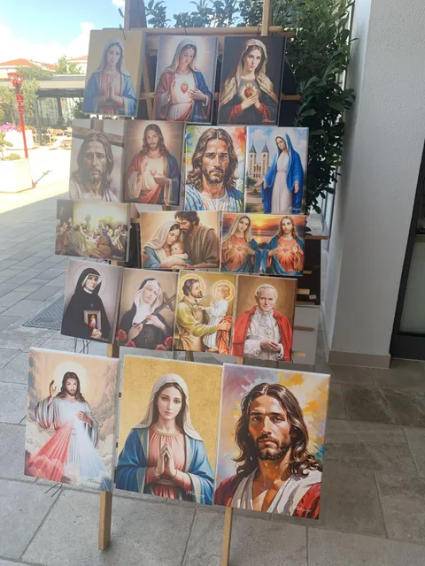 AI images being displayed as if it was hand-made