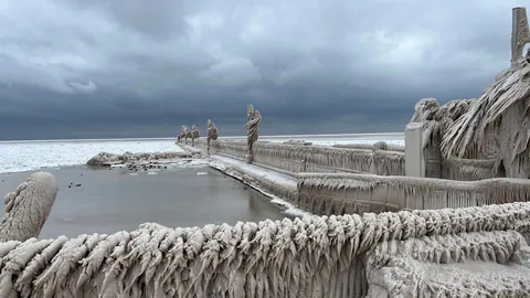 More photos of Lake Erie ice