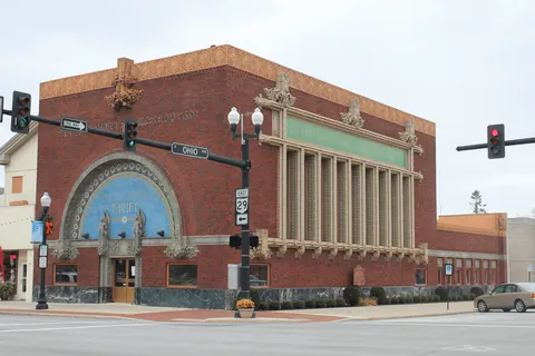 Some of Louis Sullivan's 'Jewelboxes', which are banks he designed in small towns the Midwest. Exterior | Interior. All of his banks still stand today!