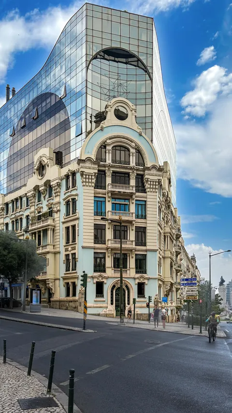 Art Nouveau meets modern glass, Portugal