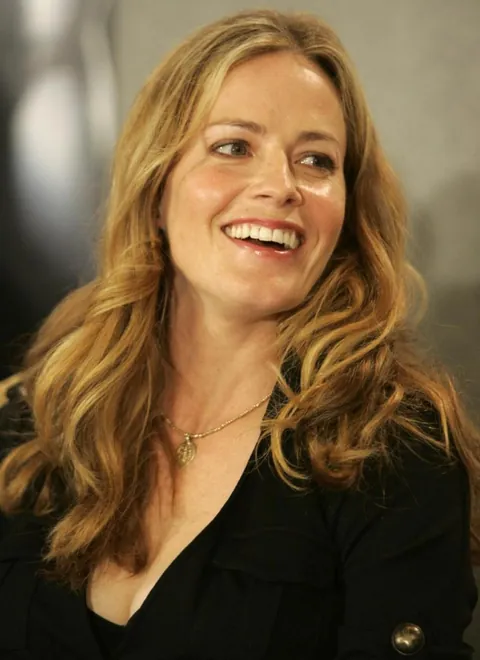 Happy Birthday Elisabeth Shue. What is your favorite role of hers?