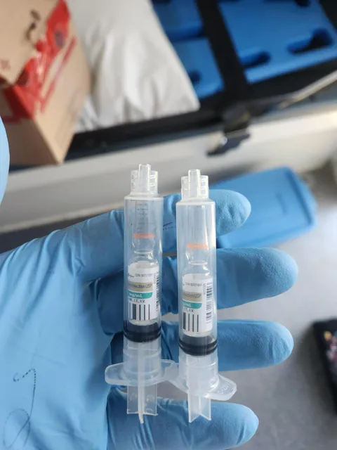 I ordered 2 vials of epinephrine and they came packed in 10ml syringes.