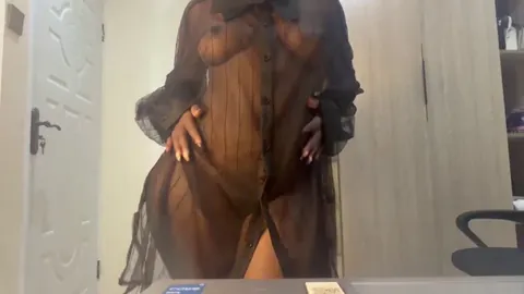 wait until i turn around