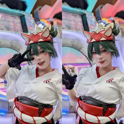 went to a convention in my kiriko cosplay! 😽