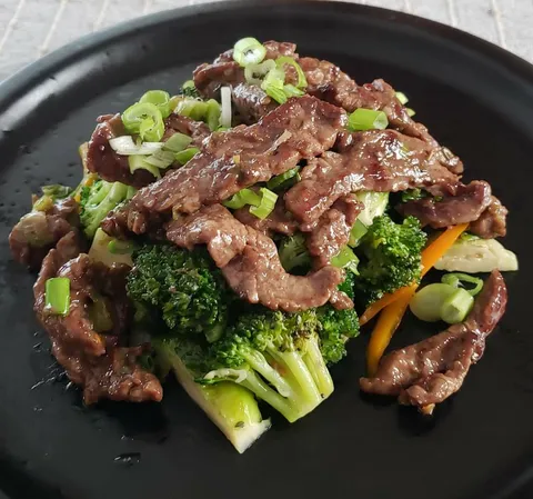 Home-made Beef and broccoli just like take out