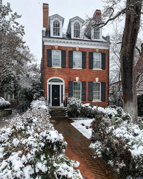 Federal-style house in the snow, Washington, D.C. [1080×1350]