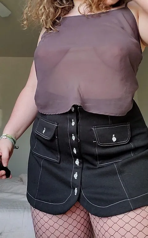 My [f]avorite tank top to vape in🤭