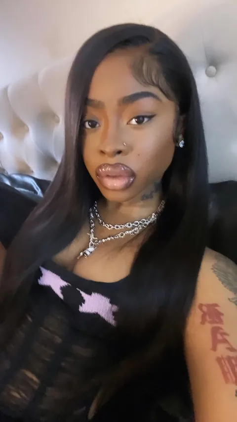 Her Lips Got Me Going Crazy 🍆💦🥜🥜😵‍💫