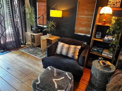 As requested, I am posting the first floor of my home in the daylight. Enjoy!