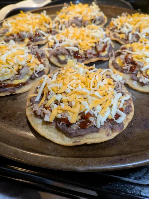 [homemade] Pulled pork nachos