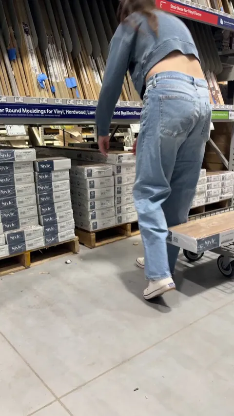 Is this a good outfit for a trip to the hardware store?