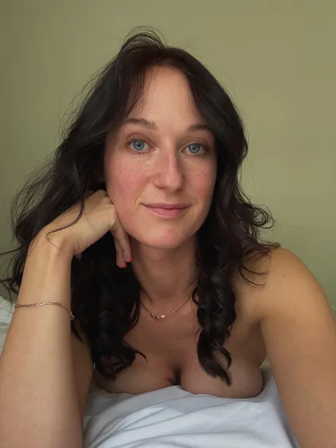 Me waking you up kind of view F28