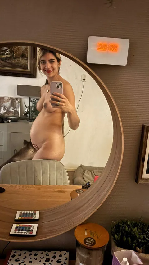 (Swipe) Watch me grow! From pre-pregnant