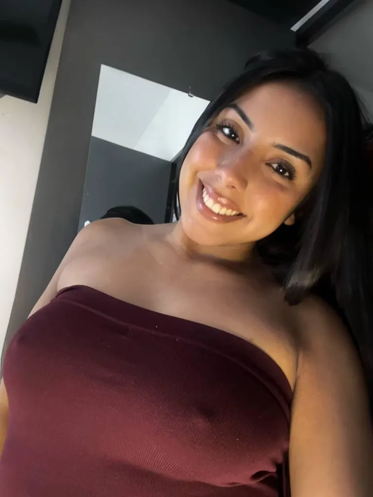 Pokies look good in this shirt