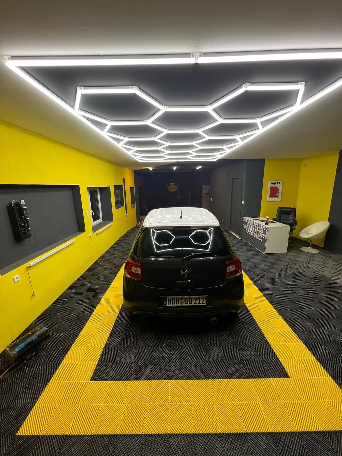 Good evening gentlemen and ladies respectively, i would like to present you my hobby garage