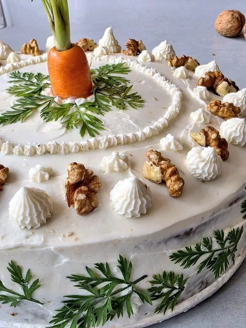 [Homemade] my first carrot cake!