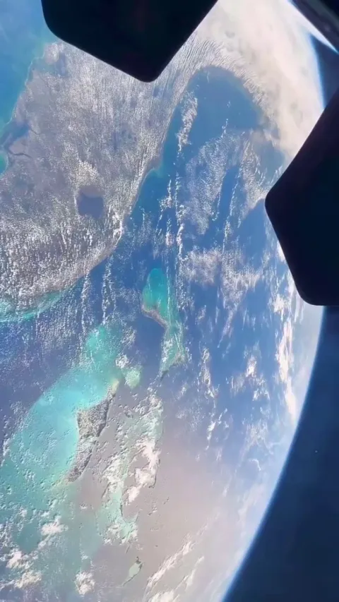 Florida from the ISS, altitude ~250 miles.