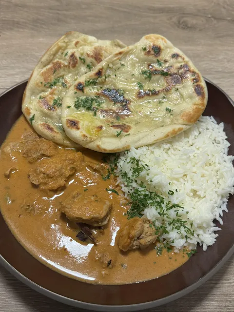 Homemade butter chicken &amp; naan 