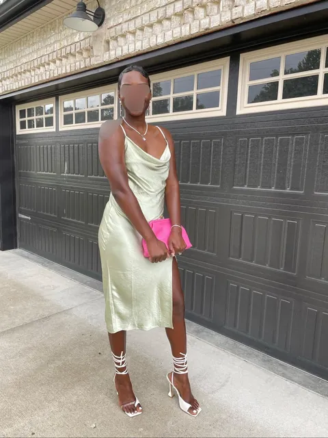 32, married, mom of 4. Would you hit a black wife?