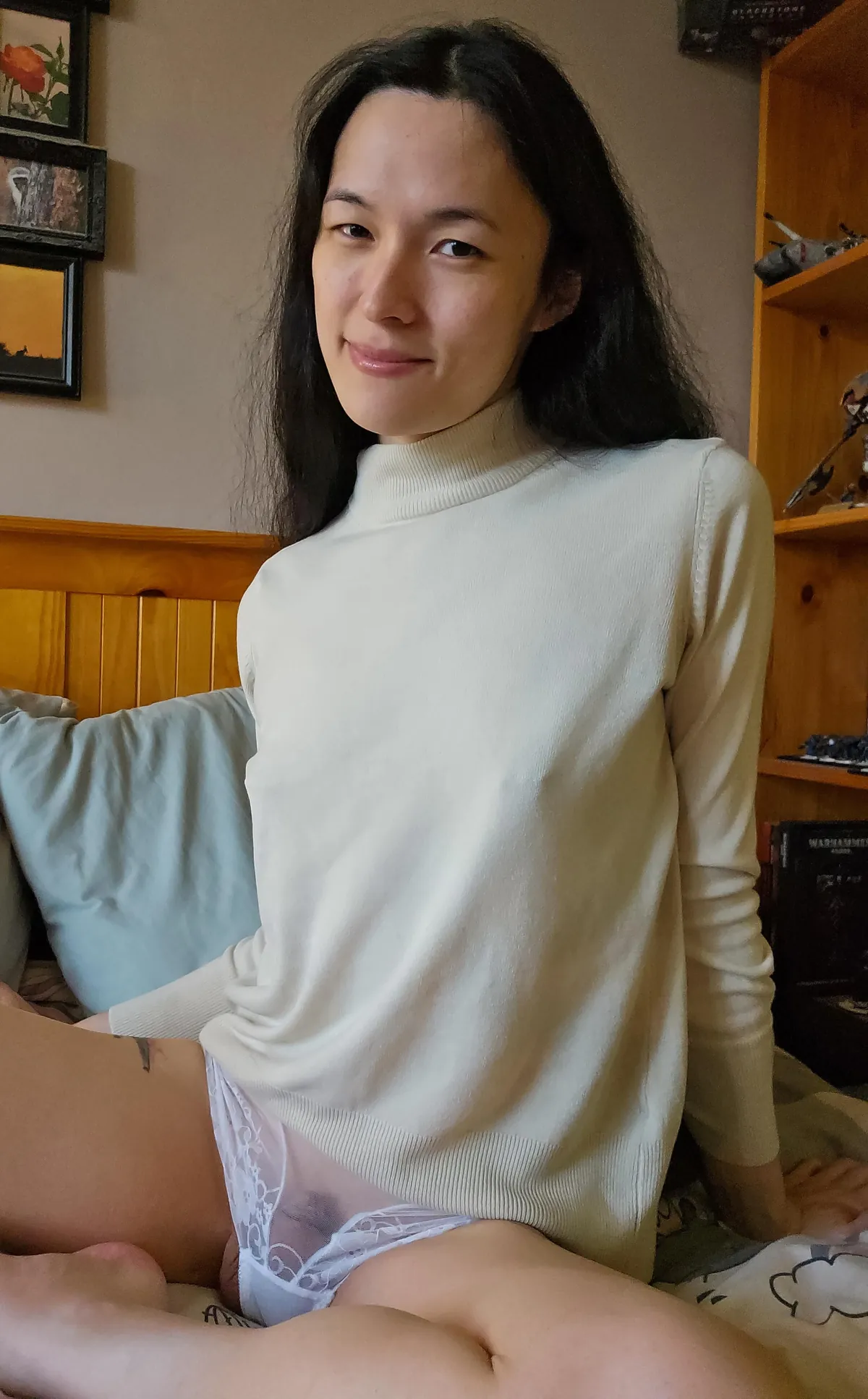 💚 Being naked counts as an outfit in my house 💚