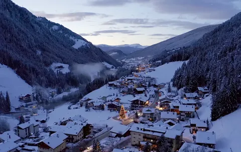 The definition of a cozy winter village.