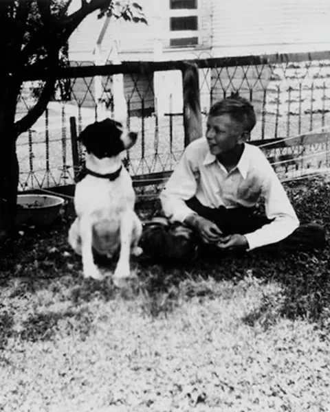 The original SNOOPY and his owner Charles Schulz.