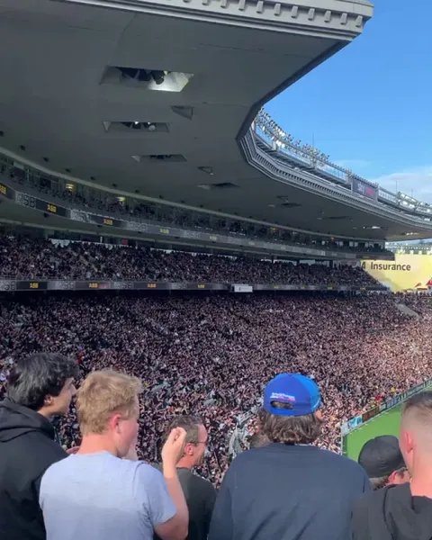 Meanwhile in New Zealand, full stadium without active covid19 cases.