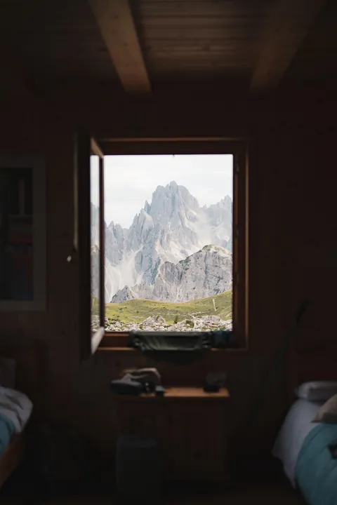 Dolomites,Italy, Alternate route idea staying in Rifugios, 1 week of hiking
